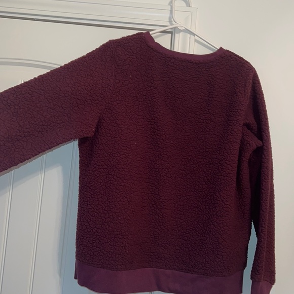 Calvin Klein sweater - Picture 6 of 8
